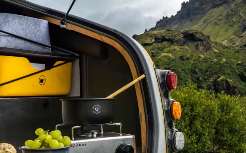 Mink Camper kitchen